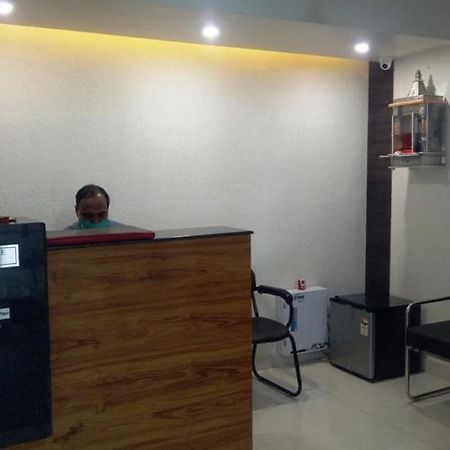 Alankrita Suites & Party Halls Meerut Buitenkant foto