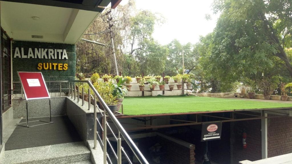 Alankrita Suites & Party Halls Meerut Buitenkant foto