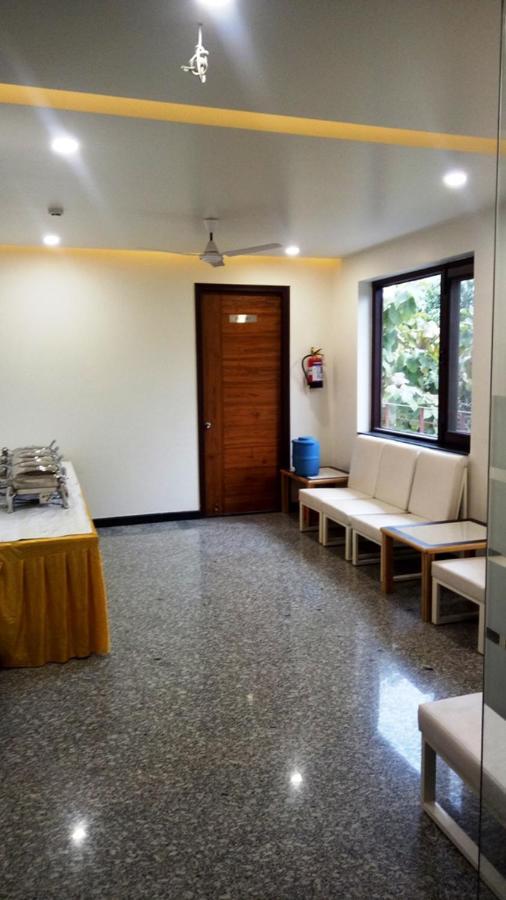Alankrita Suites & Party Halls Meerut Buitenkant foto