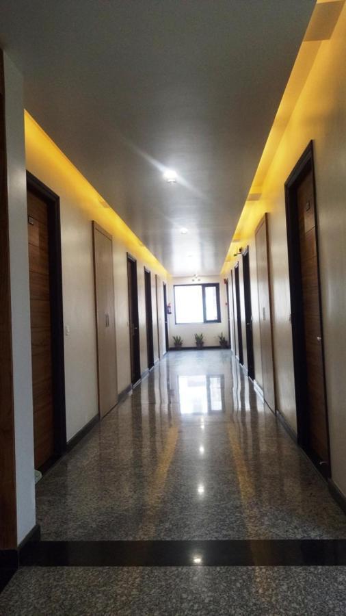 Alankrita Suites & Party Halls Meerut Buitenkant foto