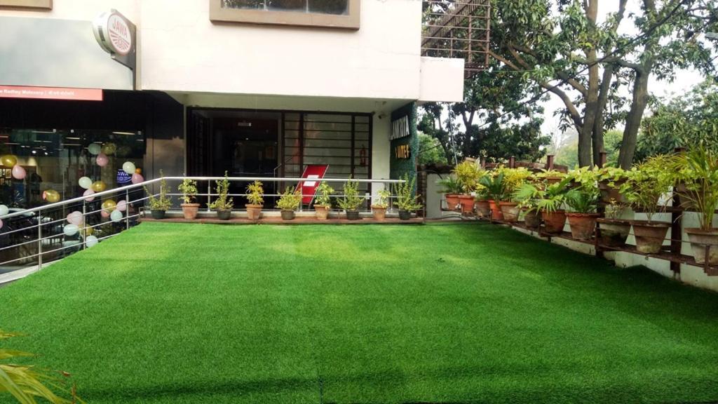 Alankrita Suites & Party Halls Meerut Buitenkant foto