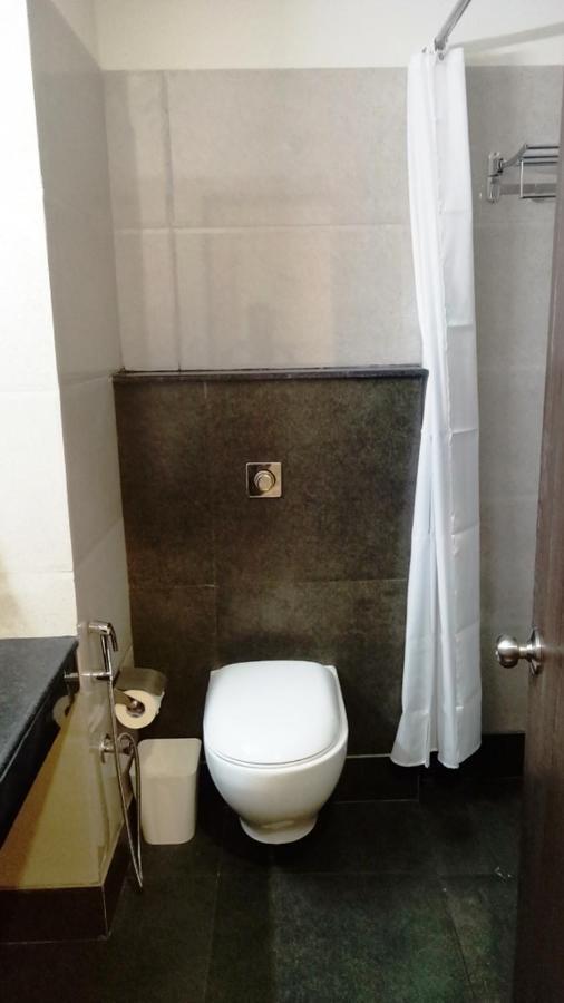 Alankrita Suites & Party Halls Meerut Buitenkant foto